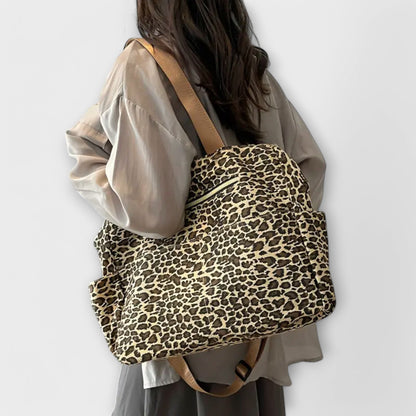 Nora. - Leopardmuster Canvas Umhängetasche
