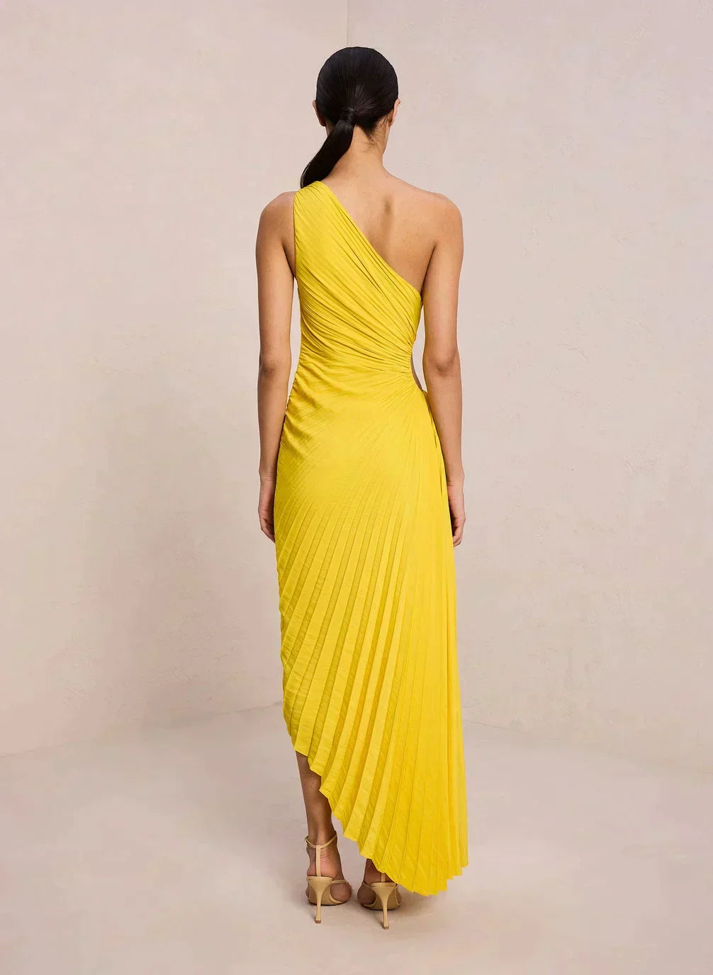 Sylviana - Ein Schulter Falten Midi Kleid
