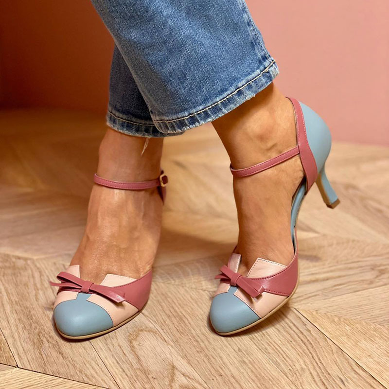 Bellarosa | Bunte Sandalen mit Knoten und Riemen, mit runder Spitze
