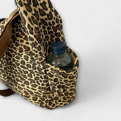 Nora. - Leopardmuster Canvas Umhängetasche