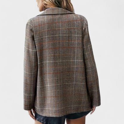 Rosi – Klassischer Blazer mit zeitloser Eleganz