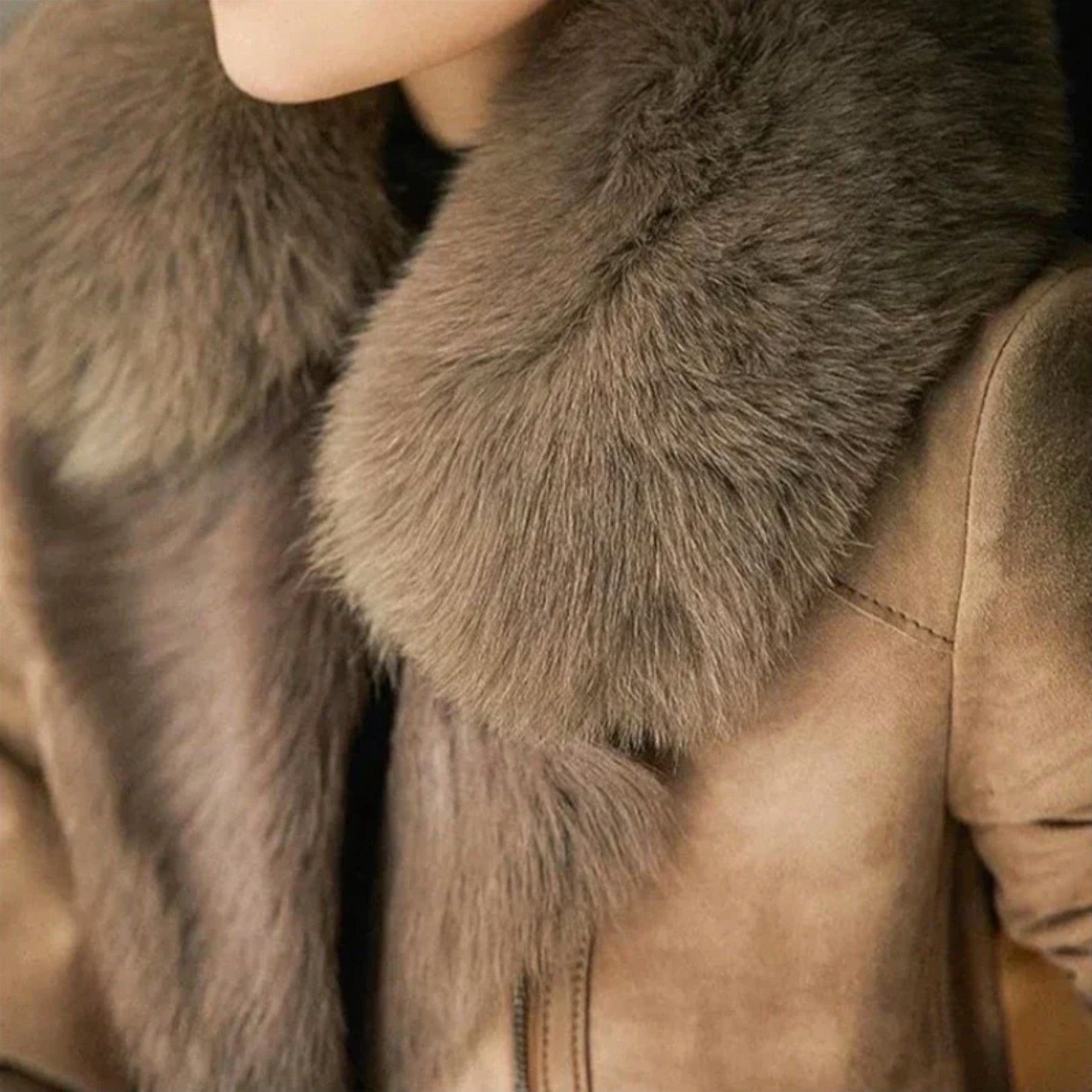 Lammfelljacke mit Pelzkragen