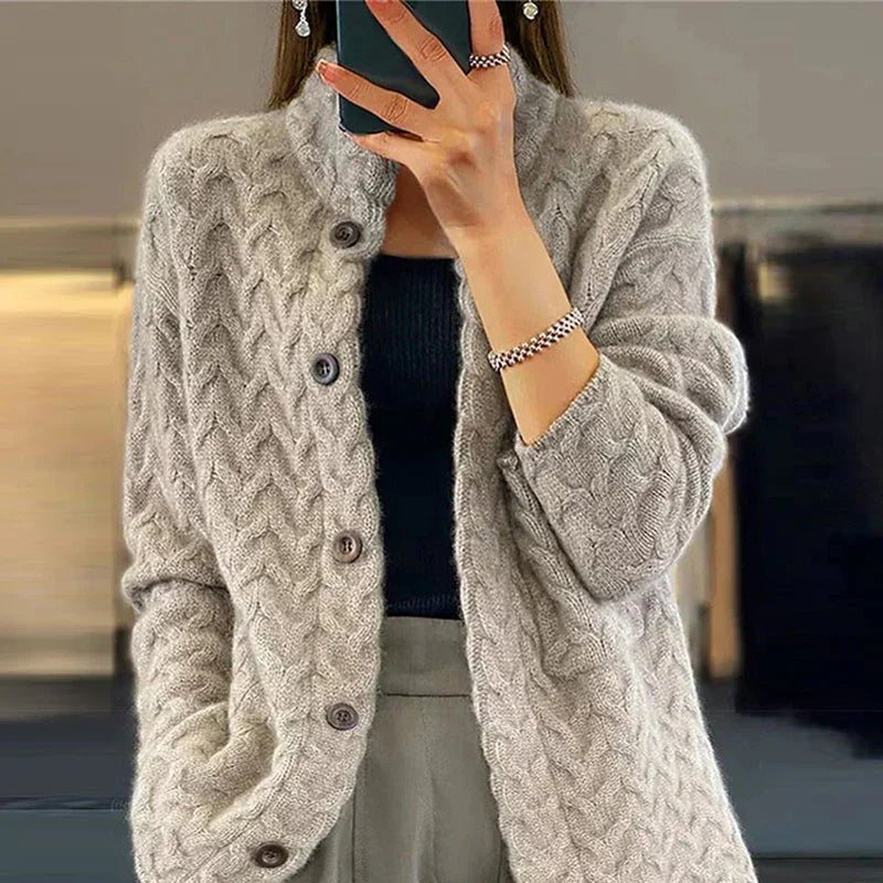 Eleganter Strick-Cardigan Leichter Begleiter für Frühling & Sommer