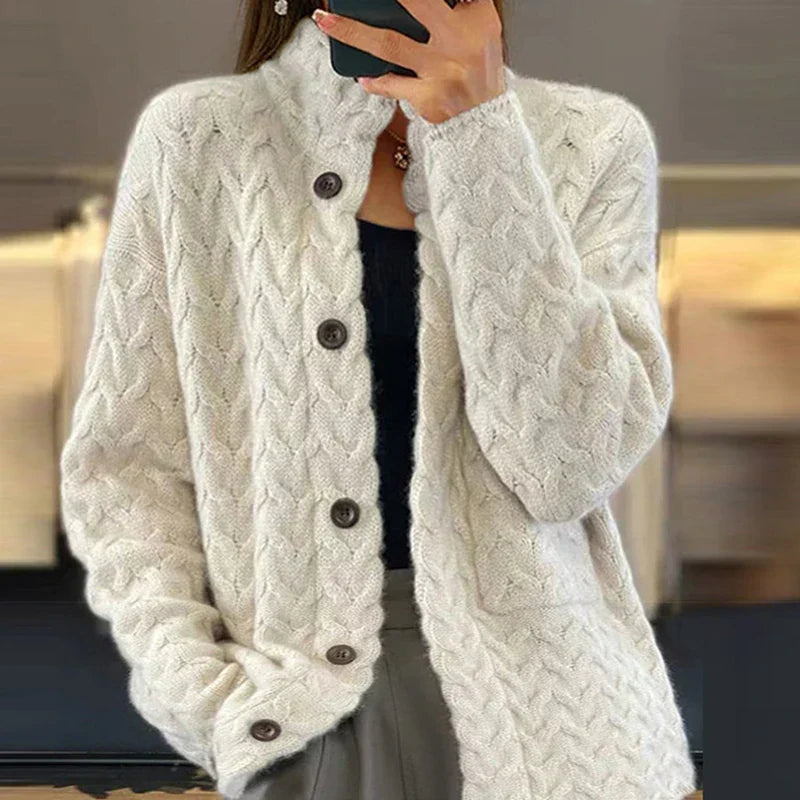 Eleganter Strick-Cardigan Leichter Begleiter für Frühling & Sommer
