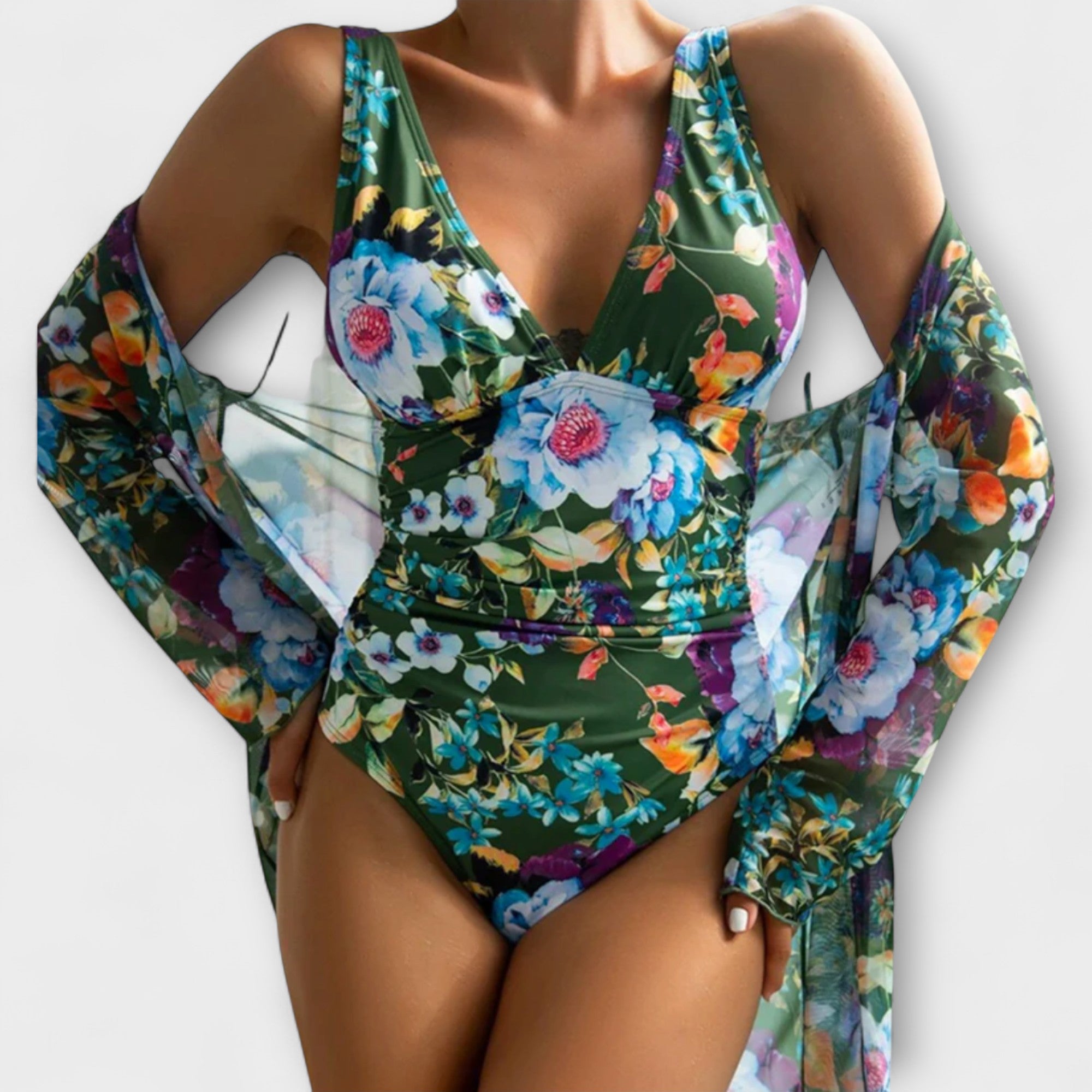 Clémence Trendy and flattering swimsuit