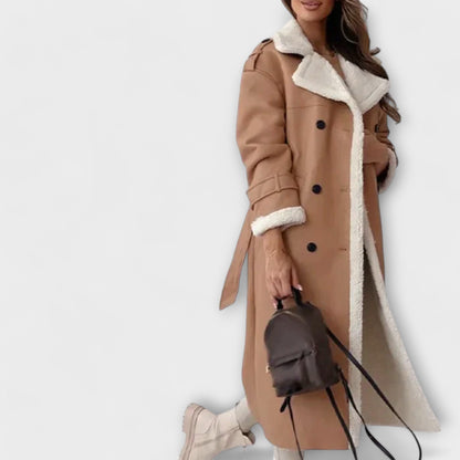 Maria – Lange klassische Jacke mit Fleecefutter und Teddykragen