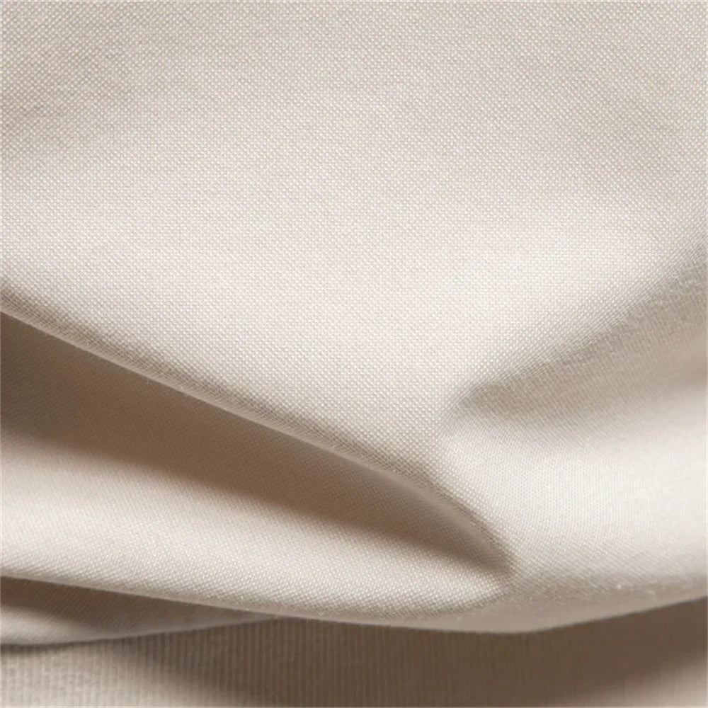 FRANK™ | ATMUNGSAKTIVES POLOSHIRT MIT V-AUSSCHNITT