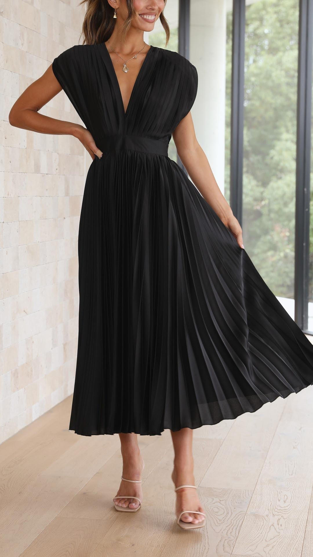 Alexis - Elegantes Plissee-Kleid
