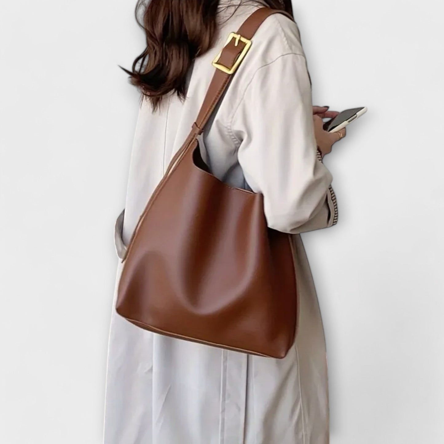 Nora. – Elegante Schultertasche aus Leder