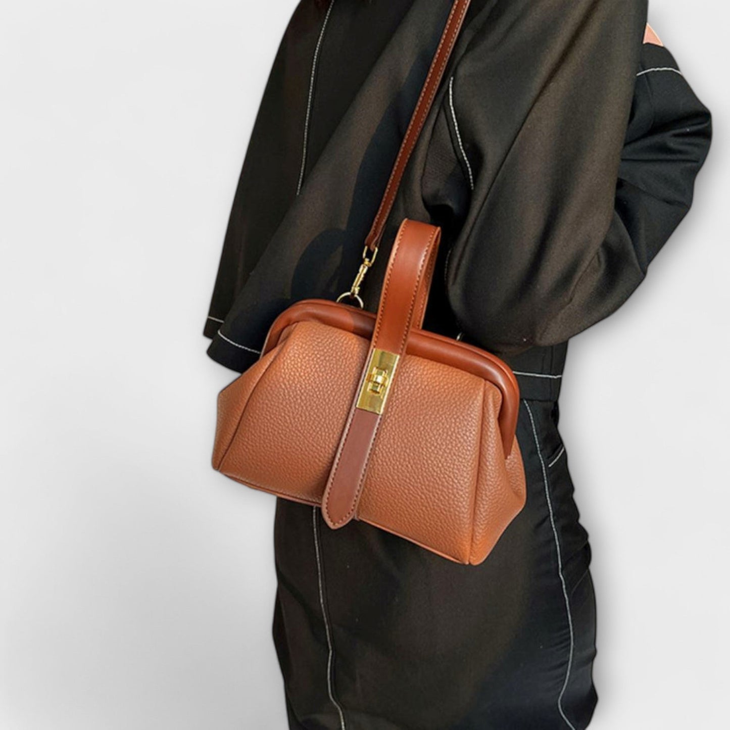 Nora. - Retro Tasche