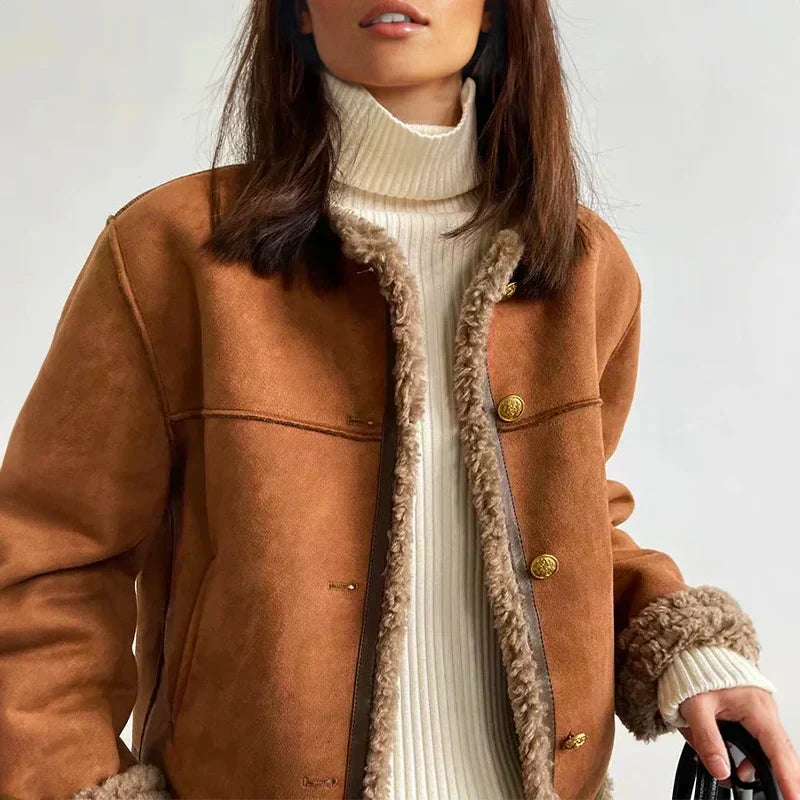 Amara – Elegante Button-Down-Jacke