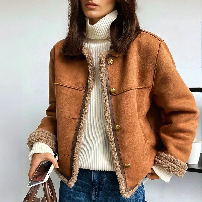 Amara – Elegante Button-Down-Jacke