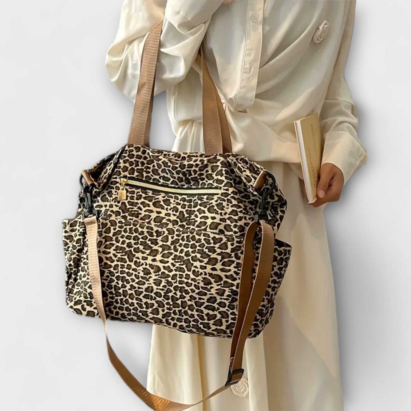 Nora. - Leopardmuster Canvas Umhängetasche