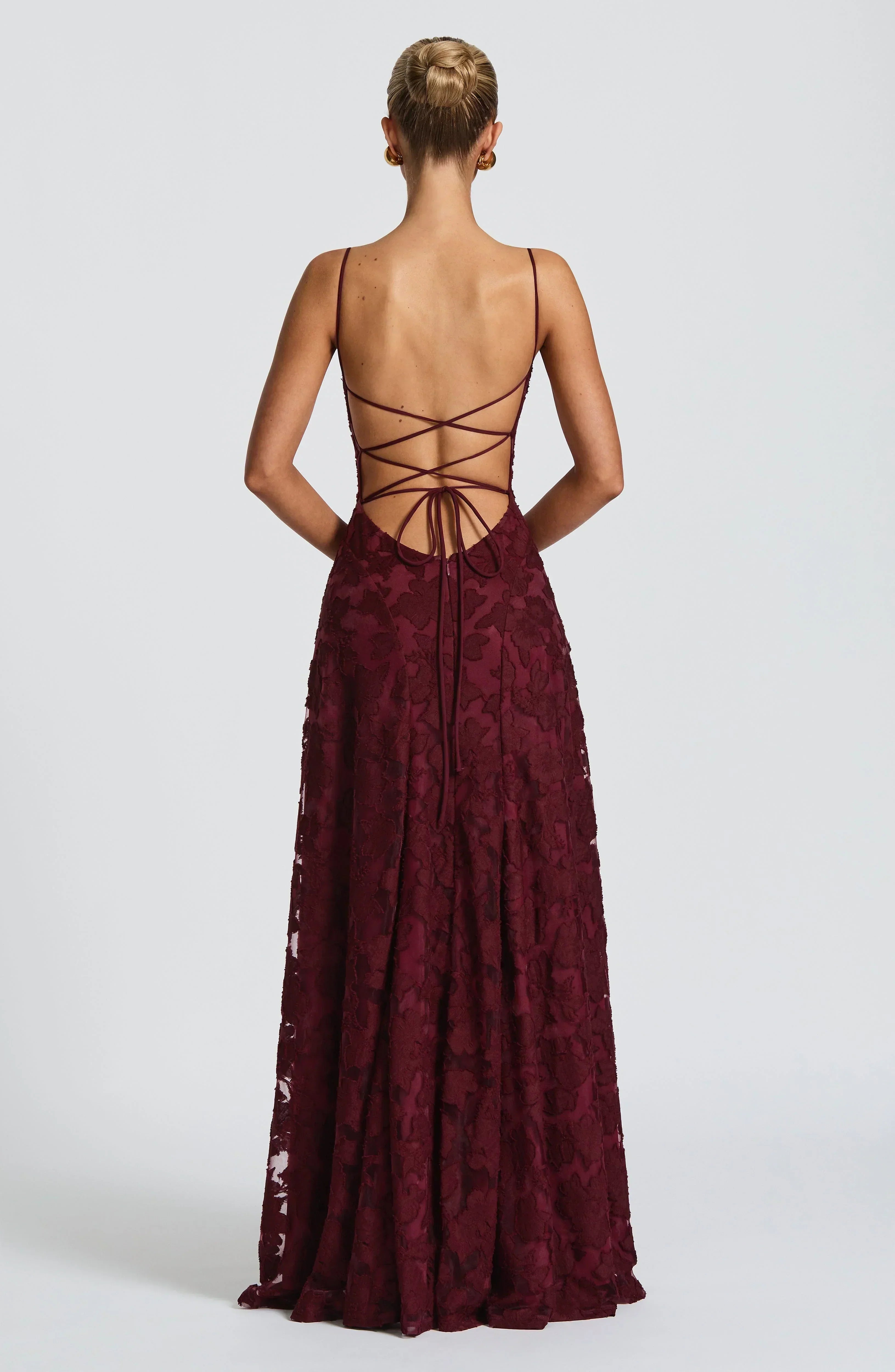 Rhoda™ – Fließende Eleganz im zeitlosen Maxistil