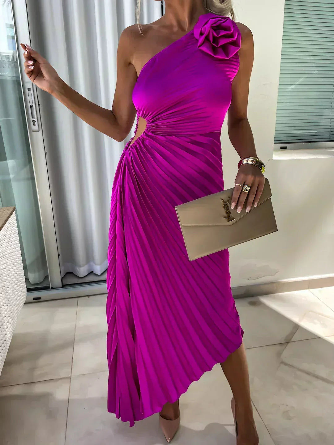 Lizbeth - Kleid mit floralen Schultern