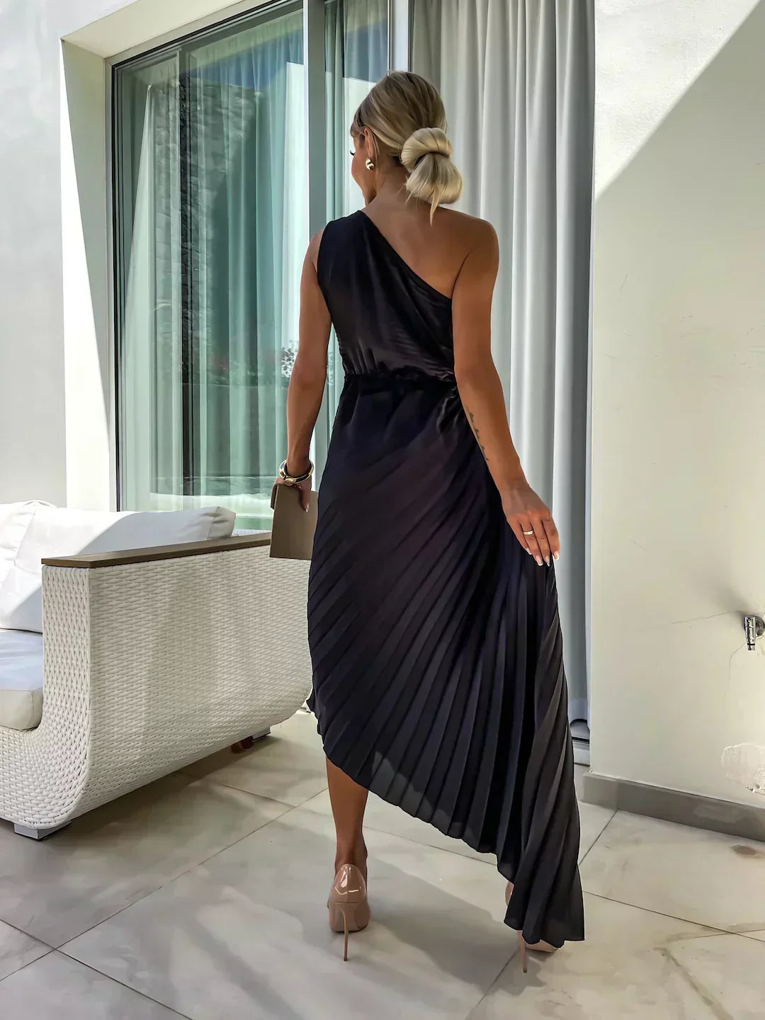 Lizbeth - Kleid mit floralen Schultern